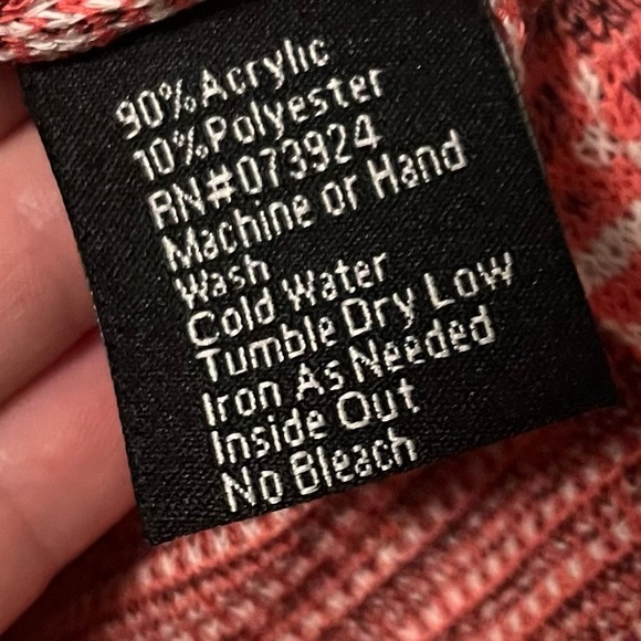 Misook • Chevron Coral Red Pink Cardigan - Picture 3 of 4